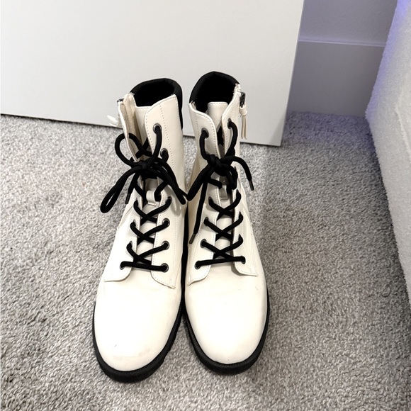 Dr Scholl’s White Combat Boots - Picture 2 of 7